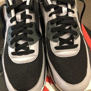 Nike Air Max 90 Essential Size 10.5